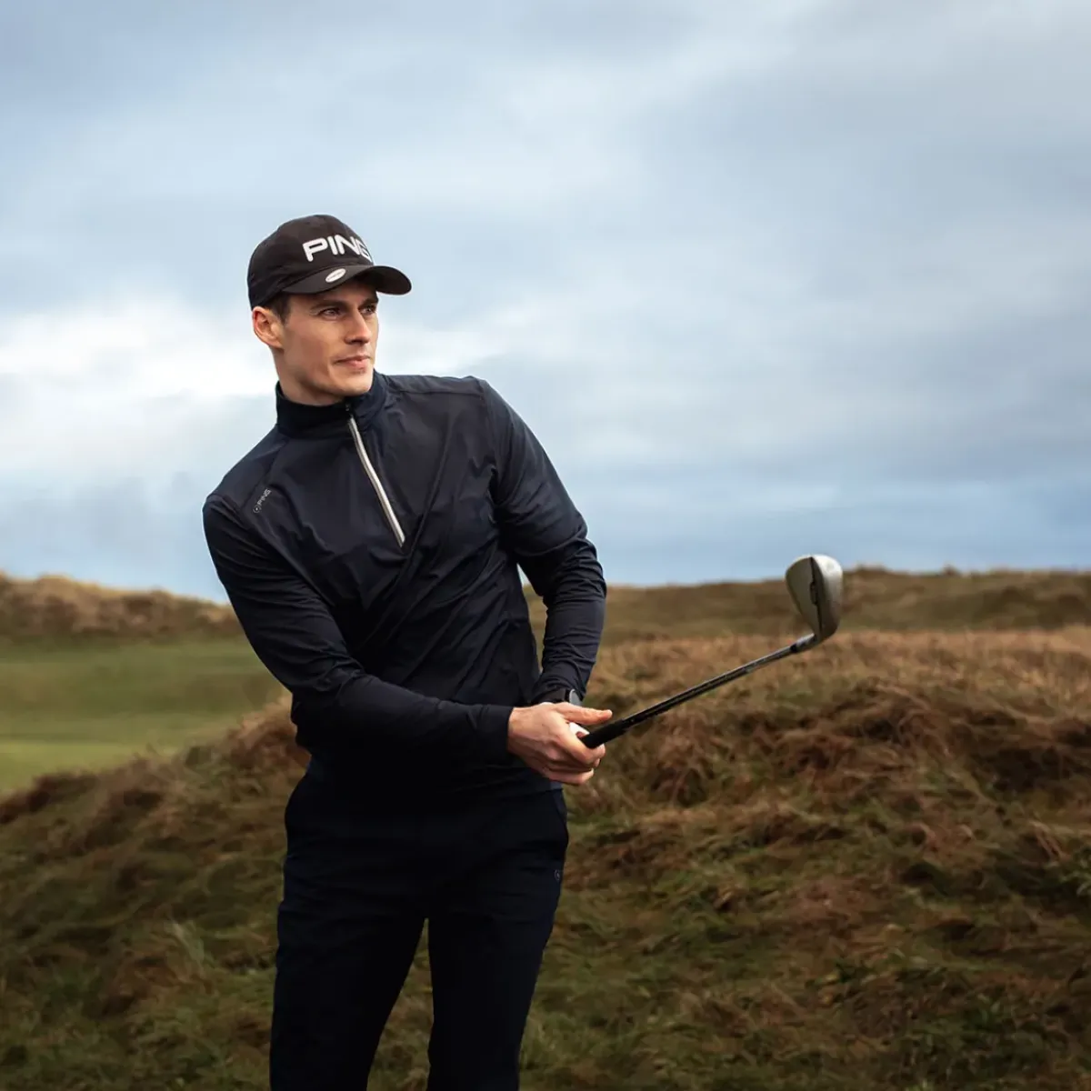 Hot Men's Latham Half-Zip Golf Midlayer Men's Sweaters|Men's Midlayers